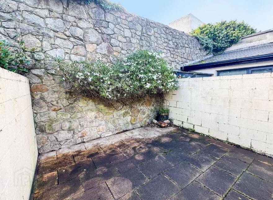 4 Synnott Terrace, Clarence Street, Dún Laoghaire, Dun Laoghaire, A96HY23