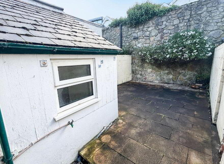 4 Synnott Terrace, Clarence Street, Dún Laoghaire, Dun Laoghaire, A96HY23