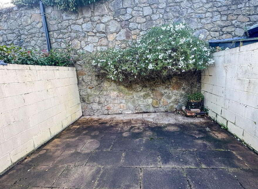 4 Synnott Terrace, Clarence Street, Dún Laoghaire, Dun Laoghaire, A96HY23