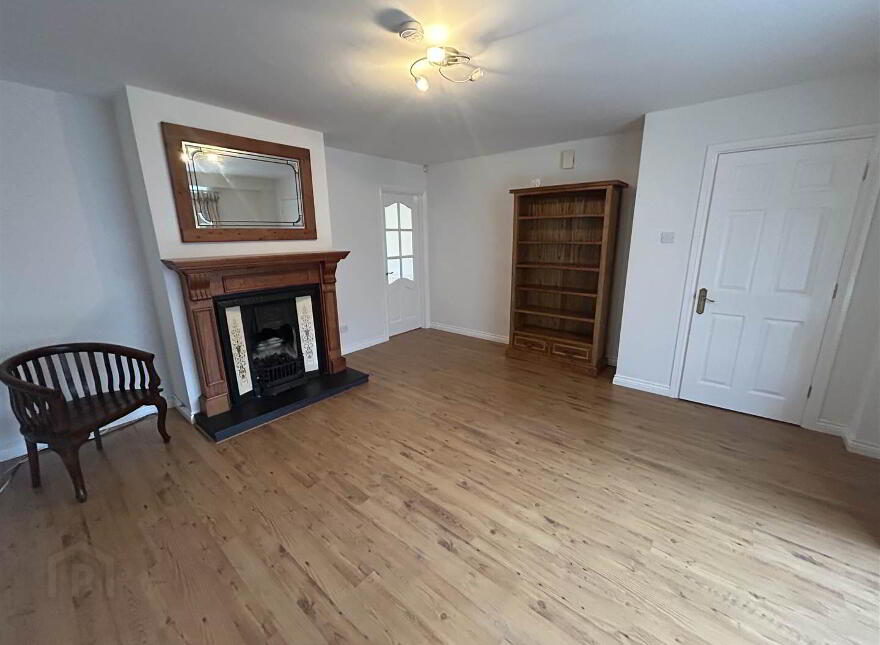16 Castleview Cottage Gardens, Belfast, BT5 7FP