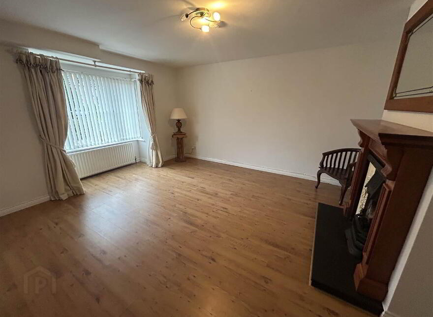 16 Castleview Cottage Gardens, Belfast, BT5 7FP