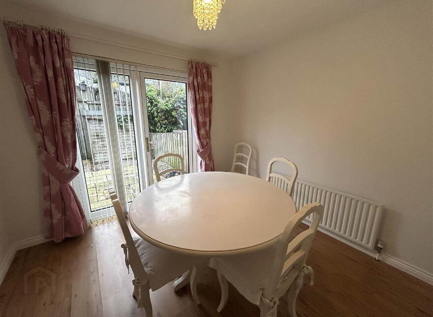 16 Castleview Cottage Gardens, Belfast, BT5 7FP
