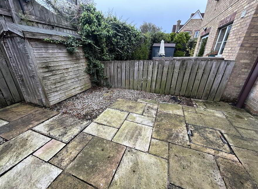 16 Castleview Cottage Gardens, Belfast, BT5 7FP