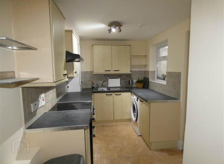 11 Strandburn Parade, Belfast, BT4 1LZ