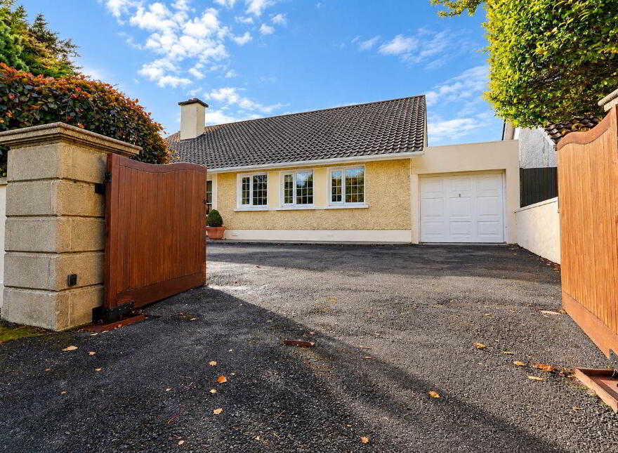 12 Retreat Heights, Athlone, N37PE80