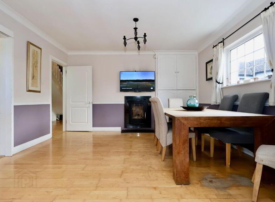 12 Retreat Heights, Athlone, N37PE80