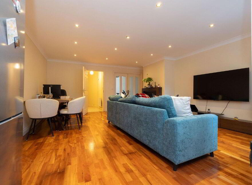 6 Hawthorn Bank, Royal Canal, Mullingar, N91ET2Y