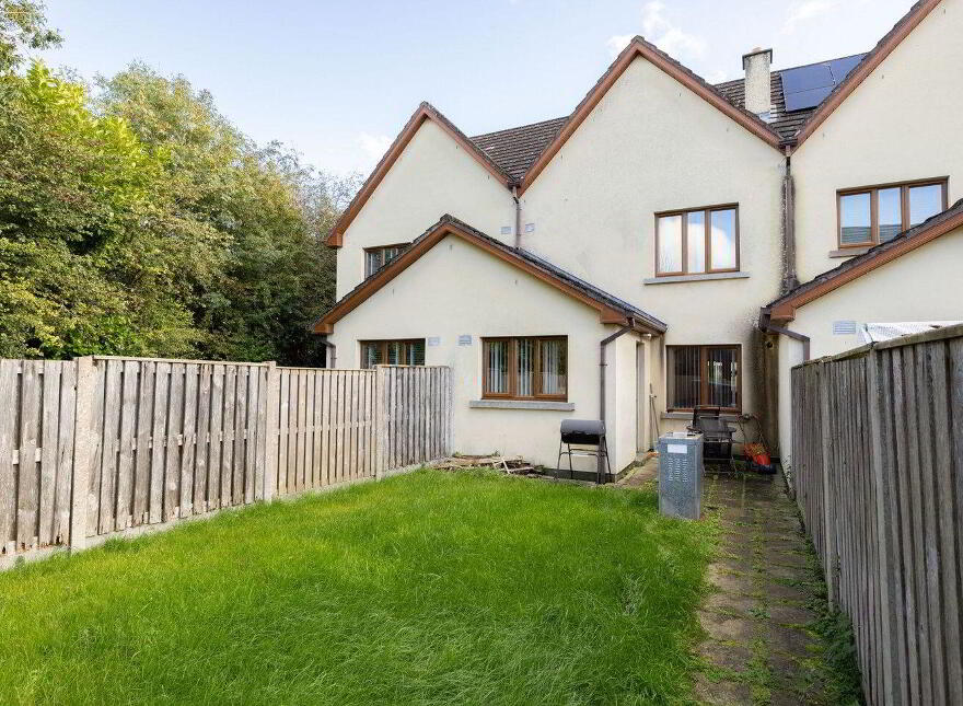 6 Hawthorn Bank, Royal Canal, Mullingar, N91ET2Y