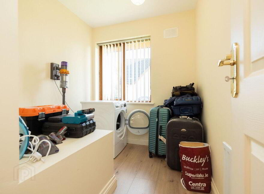 6 Hawthorn Bank, Royal Canal, Mullingar, N91ET2Y