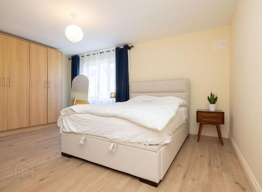 6 Hawthorn Bank, Royal Canal, Mullingar, N91ET2Y