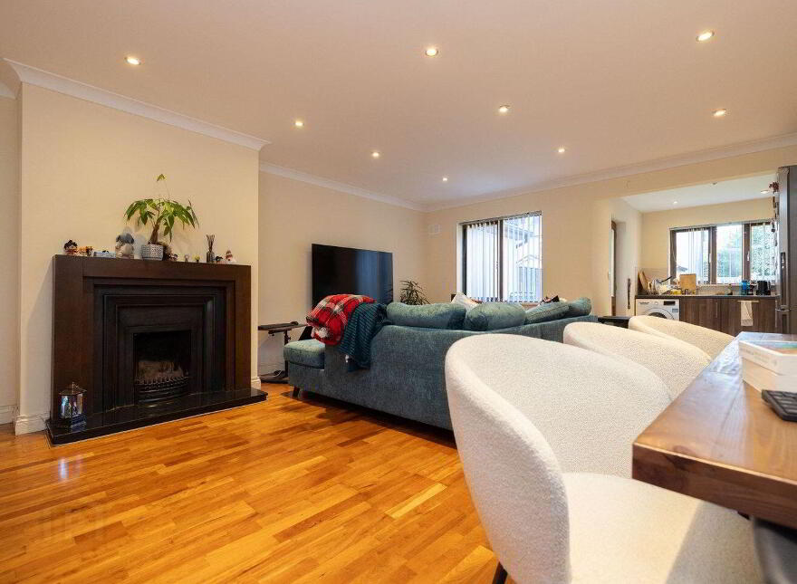 6 Hawthorn Bank, Royal Canal, Mullingar, N91ET2Y