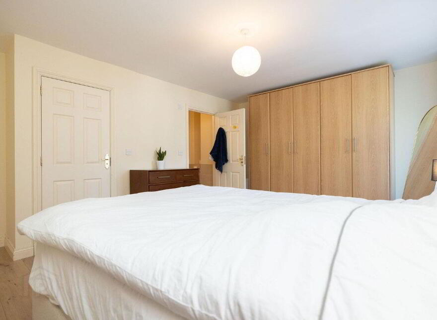 6 Hawthorn Bank, Royal Canal, Mullingar, N91ET2Y
