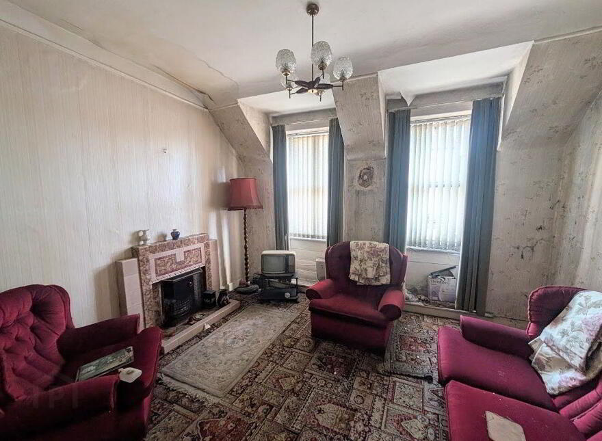 32 Pearse Street, Nenagh, E45VX33