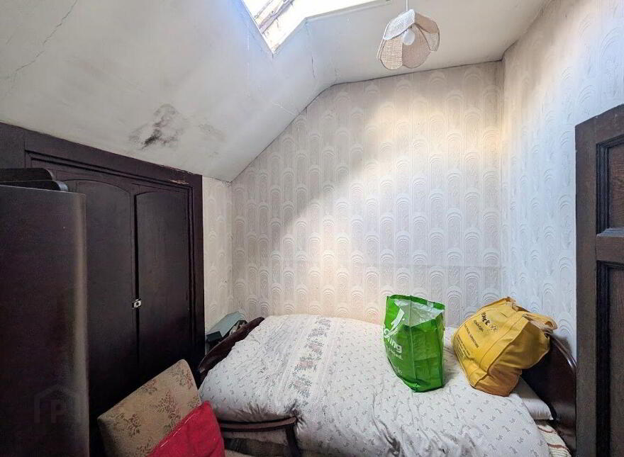 32 Pearse Street, Nenagh, E45VX33