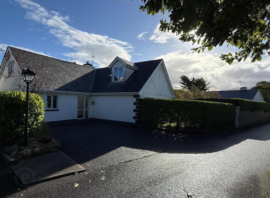 1 The Grove, Woodlawn Road, Killarney, V93D57X