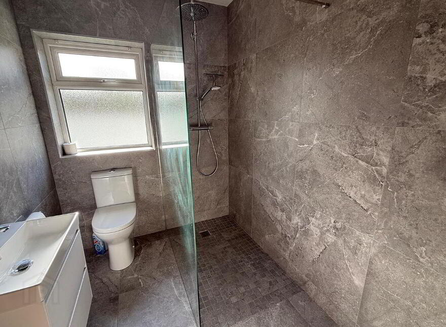 1 The Grove, Woodlawn Road, Killarney, V93D57X