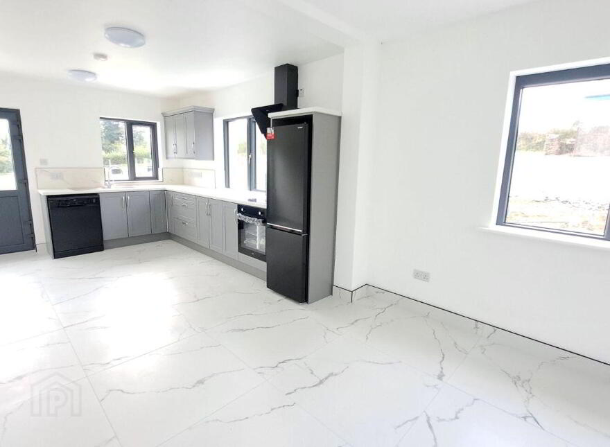 Curraghgorm, Mitchelstown, Knockanevin, P67V634