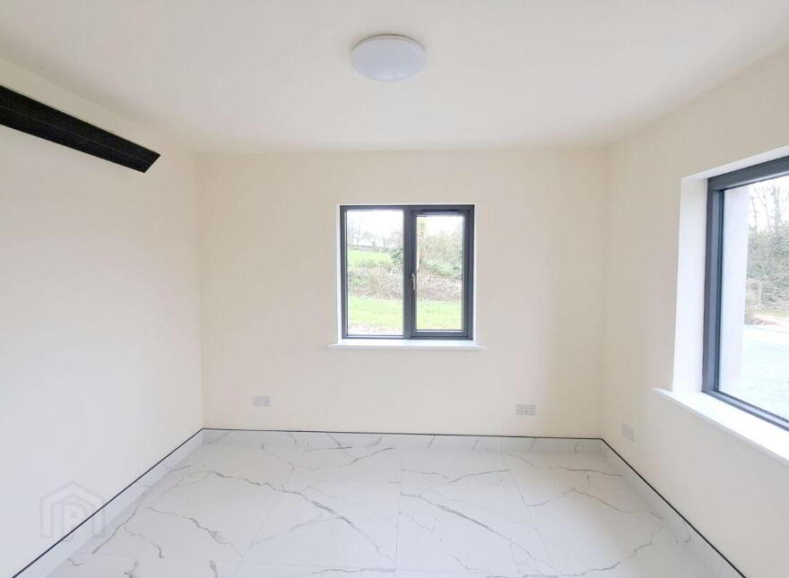 Curraghgorm, Mitchelstown, Knockanevin, P67V634