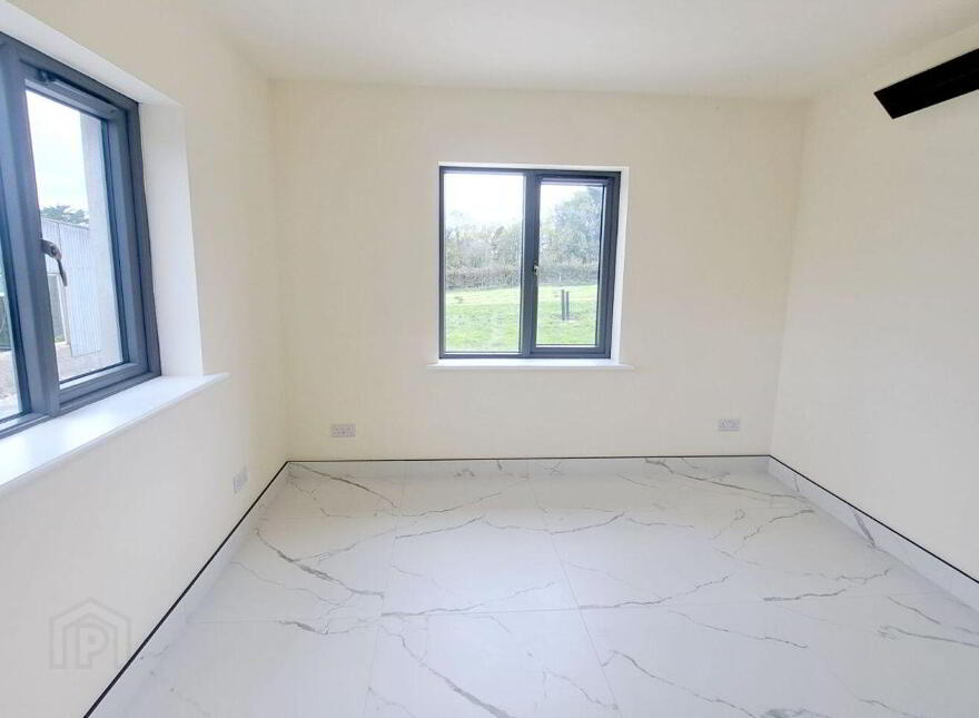 Curraghgorm, Mitchelstown, Knockanevin, P67V634