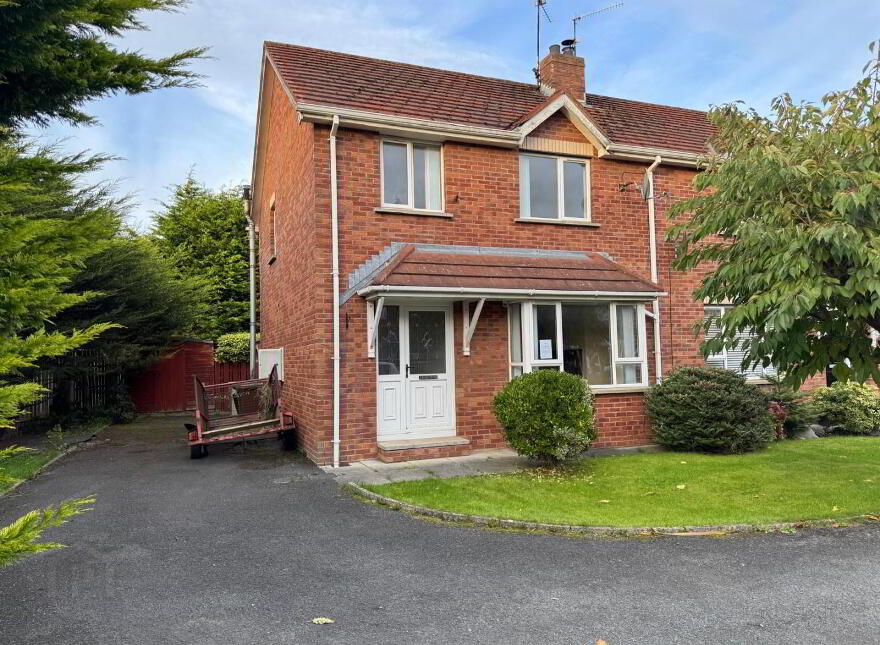49 Belvedere Manor, Lurgan, Craigavon, BT67 9NN photo