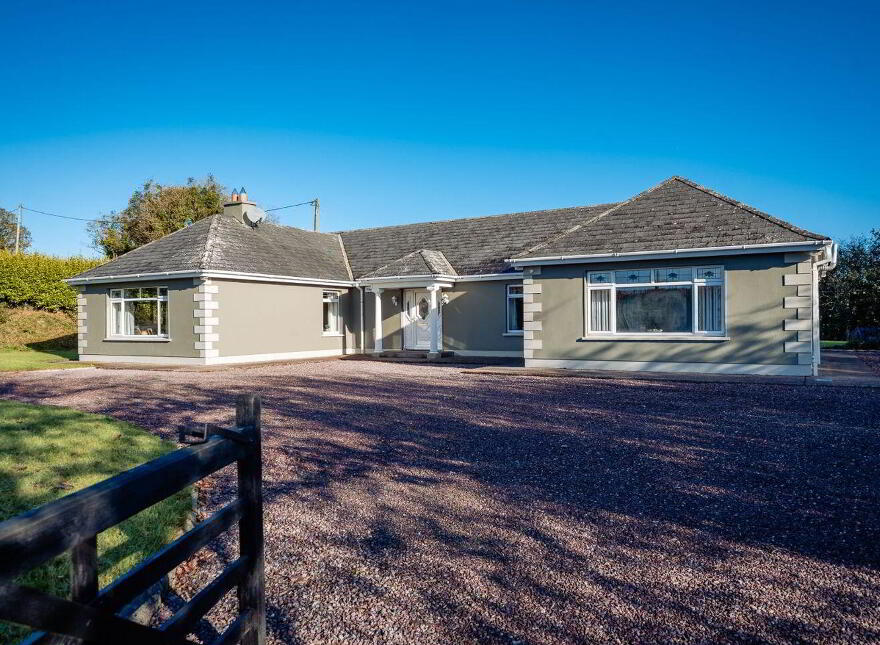 Glounaglough, Rylane, P32VW62