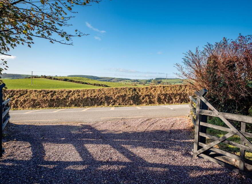 Glounaglough, Rylane, P32VW62