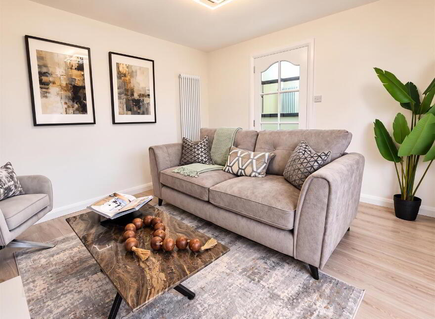 13 Hillview Court, Belfast, BT14 7BU
