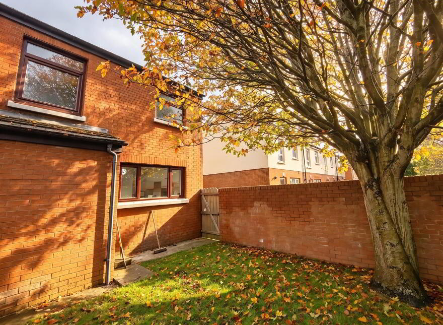 13 Hillview Court, Belfast, BT14 7BU