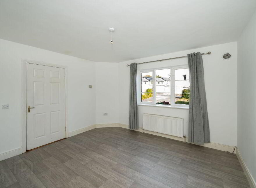 24 The Avenue, Lios Na Fea, Macroom, P12HW74