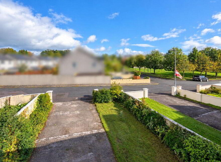 24 The Avenue, Lios Na Fea, Macroom, P12HW74