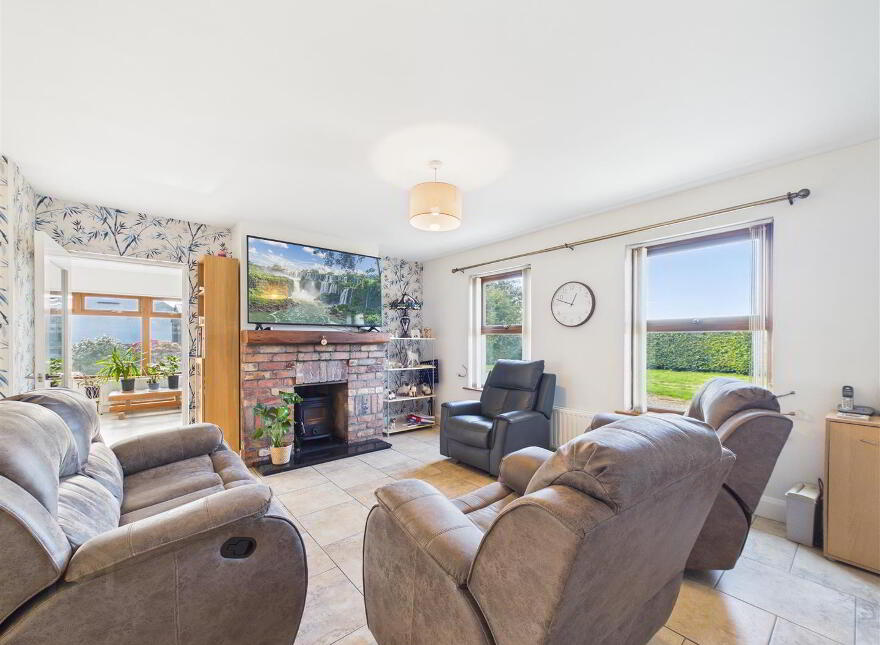 47 Shore Avenue, Limavady, BT49 9EE