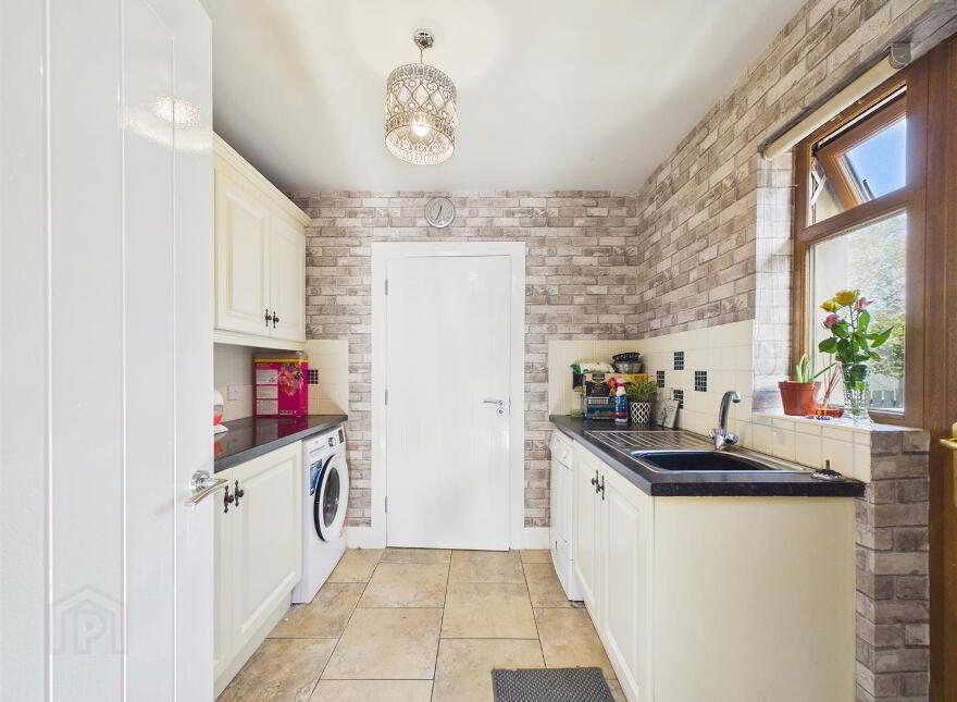 47 Shore Avenue, Limavady, BT49 9EE