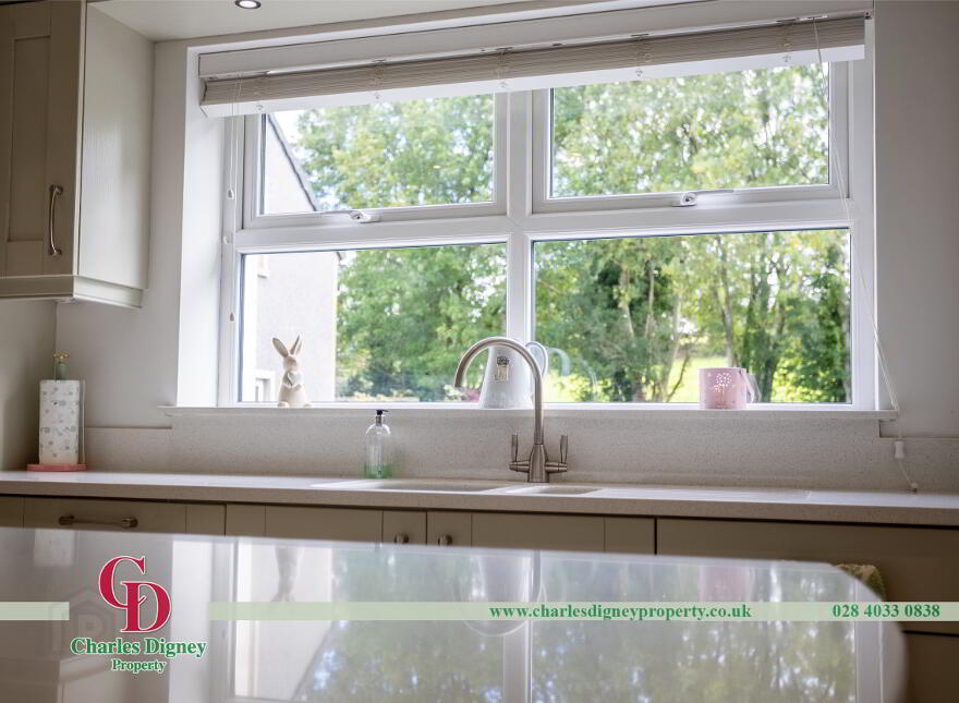 28 Ardkeeragh Road, Newry, BT34 1NW