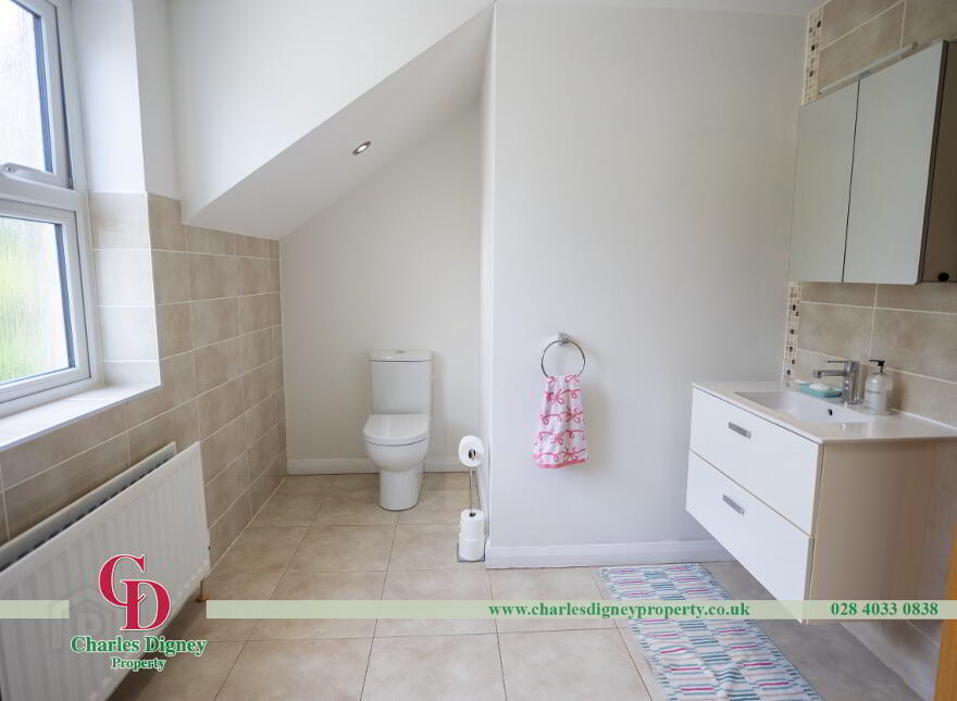 28 Ardkeeragh Road, Newry, BT34 1NW