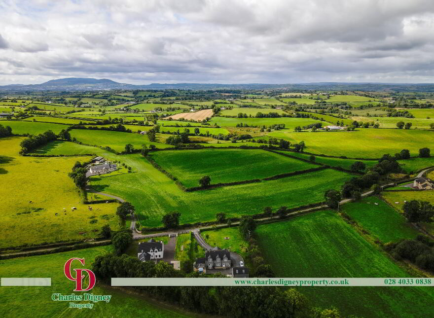 28 Ardkeeragh Road, Newry, BT34 1NW