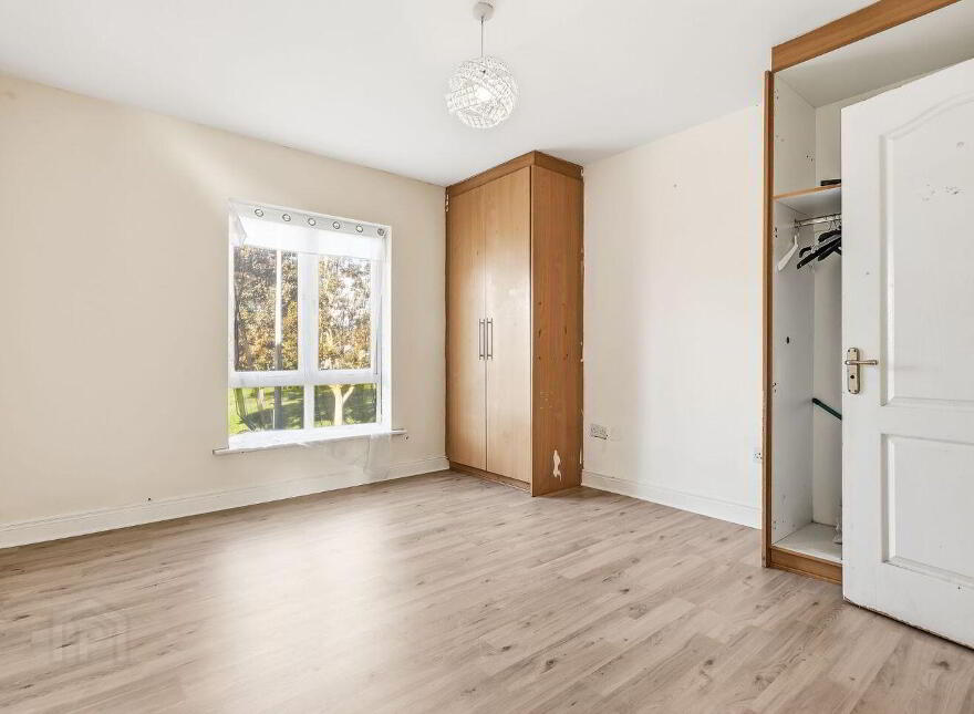 6 Rossberry Park, Lucan, K78YW95