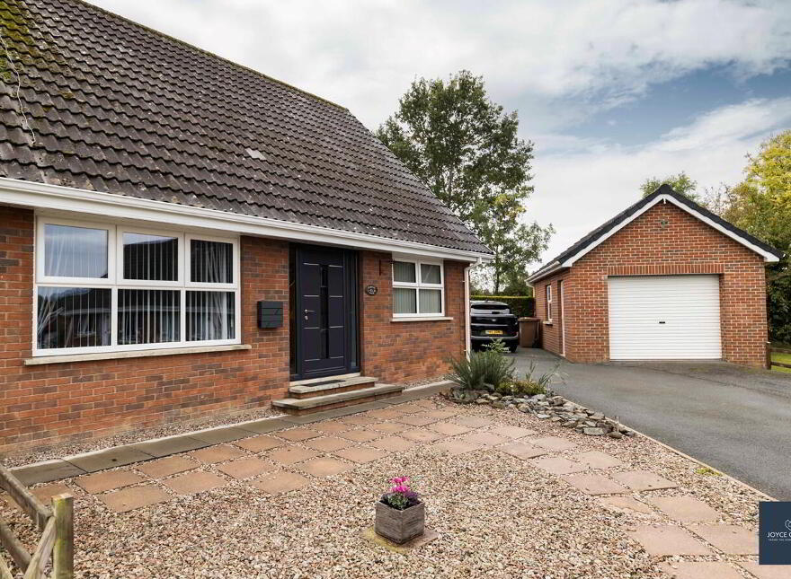 41 Forest Park, Markethill, BT60 1QS