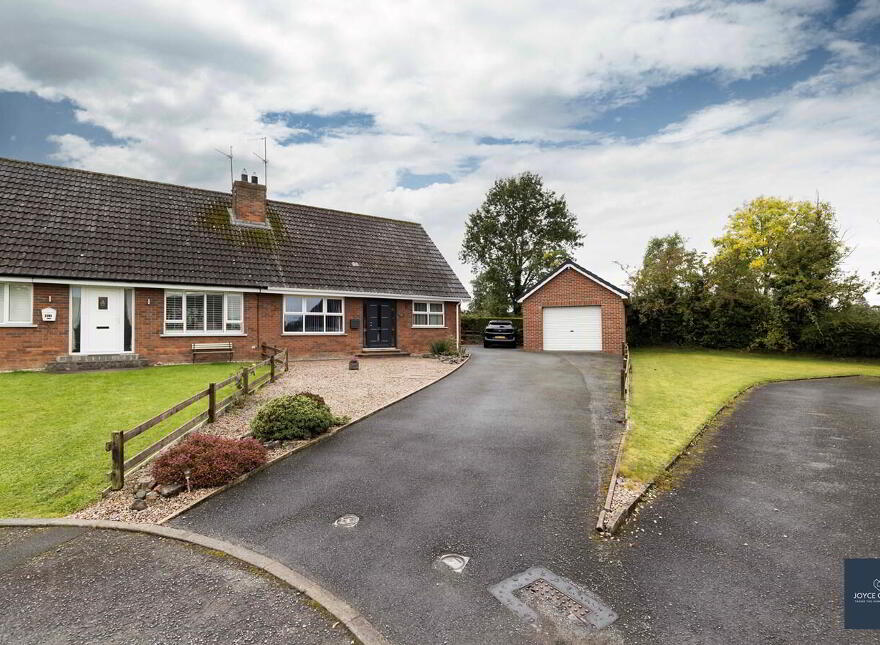 41 Forest Park, Markethill, BT60 1QS