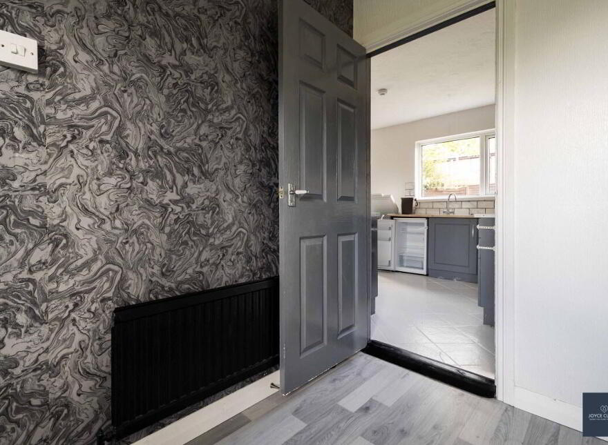 6 Granville Square, Portadown, BT63 5DT