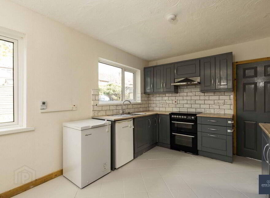 6 Granville Square, Portadown, BT63 5DT