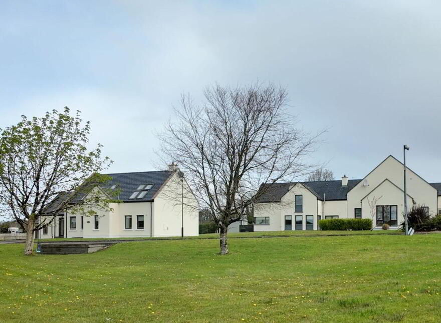 4 Port Alainn, Knockvicar, F52DX31