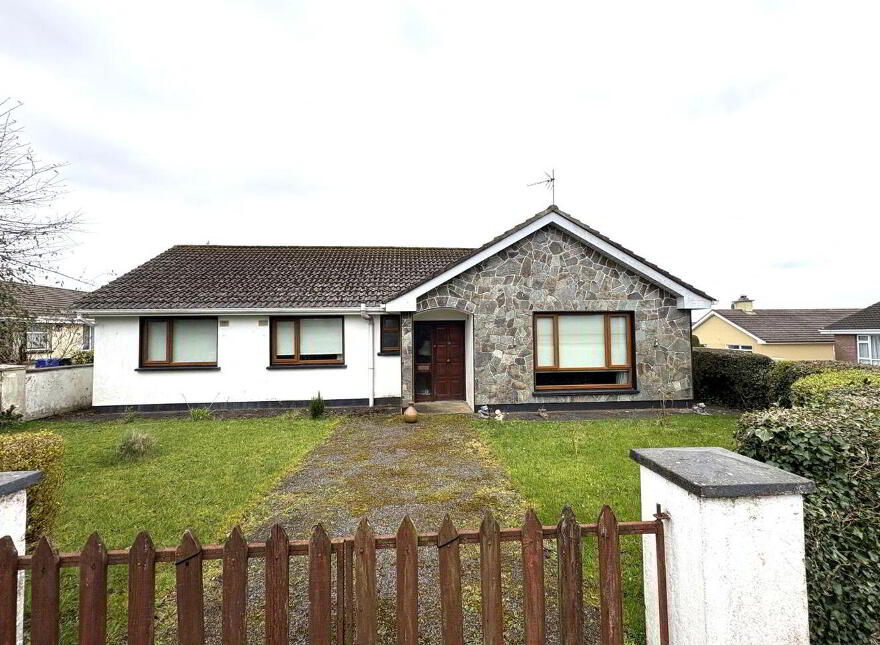21 Forest View, Boyle, F52W738