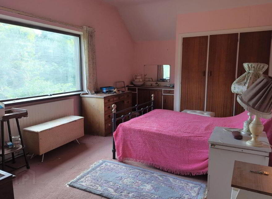 Ballylugnagon, Boyle, F52NW56