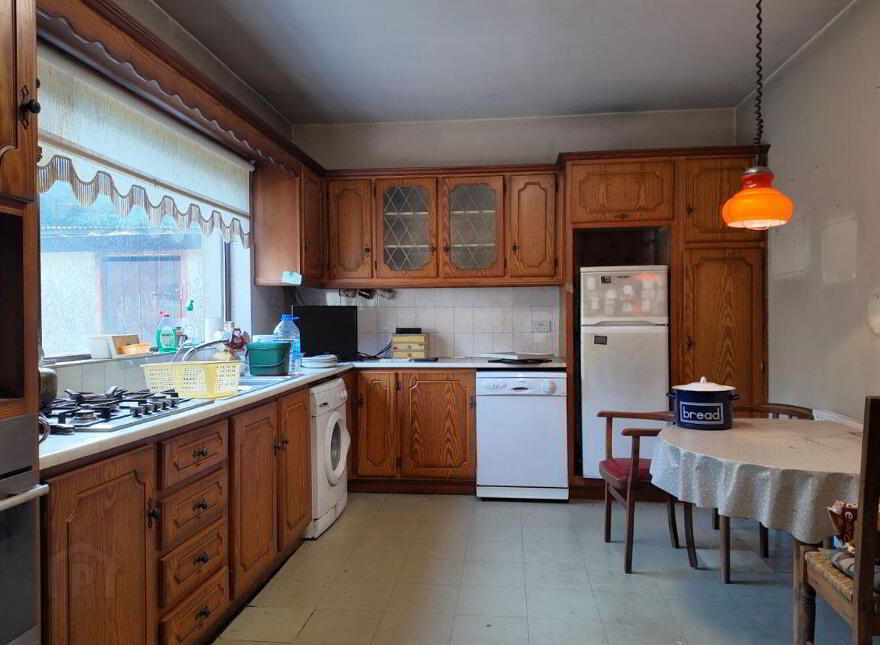 Ballylugnagon, Boyle, F52NW56