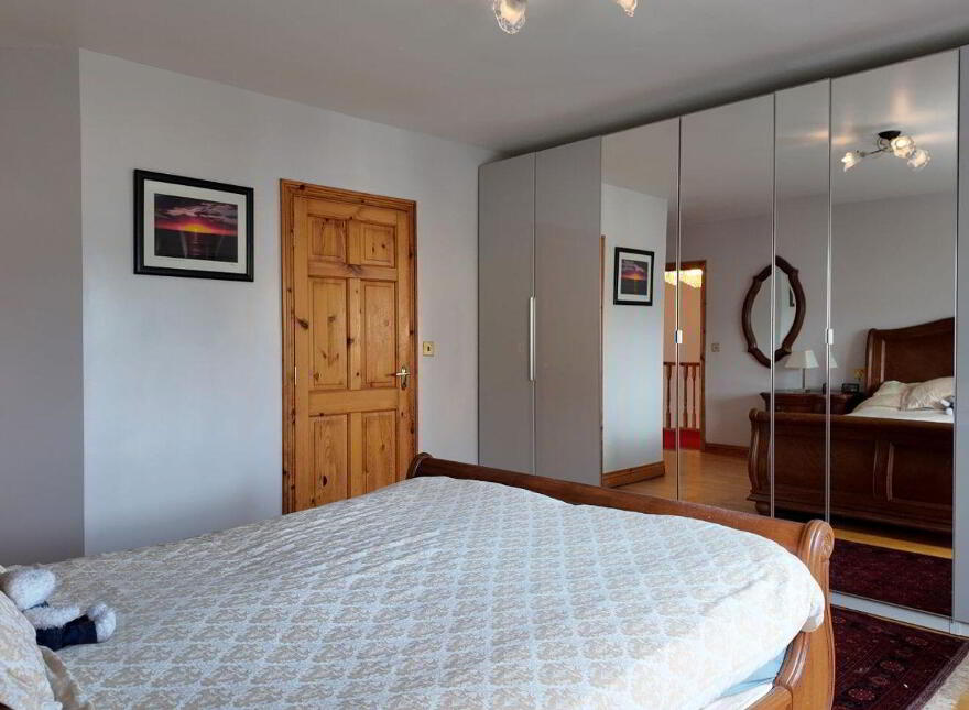 16 Warren Grove, Boyle, F52PH68