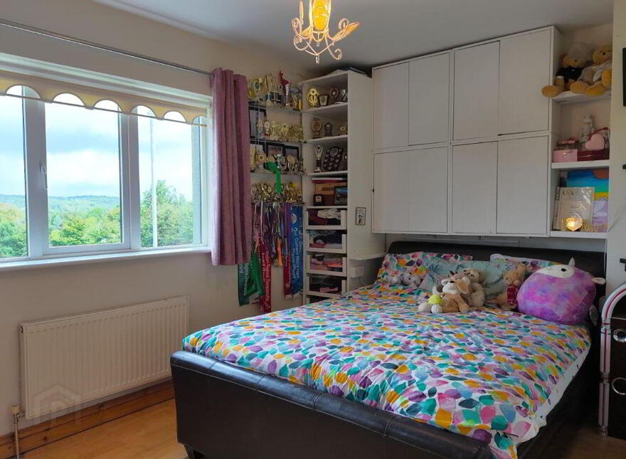 16 Warren Grove, Boyle, F52PH68