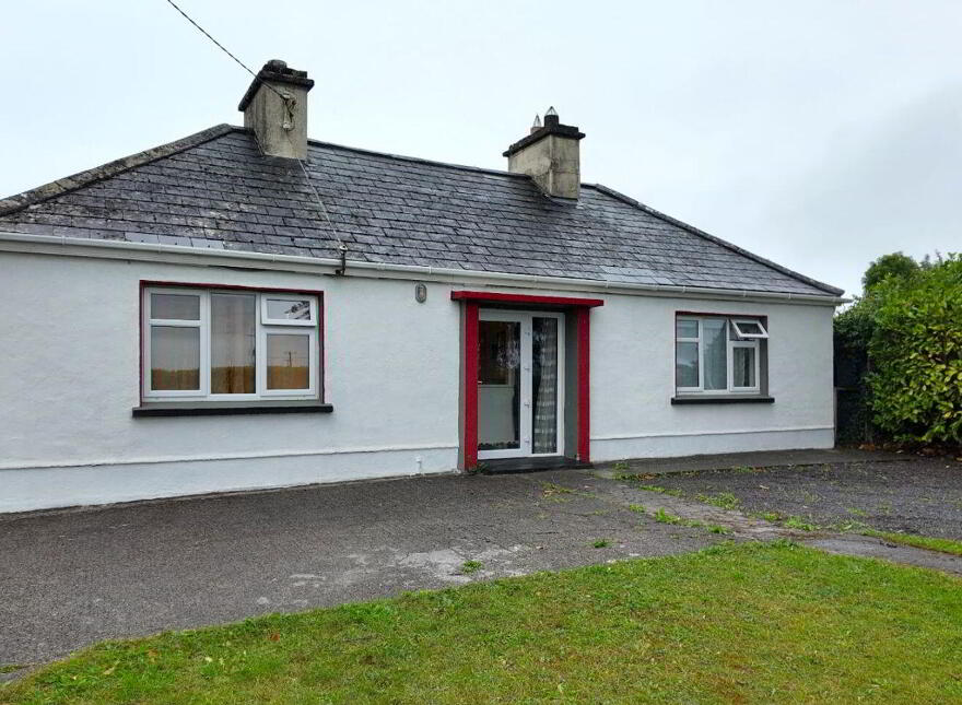 Moores Cottage, The Demesne, Frenchpark, F45HH27