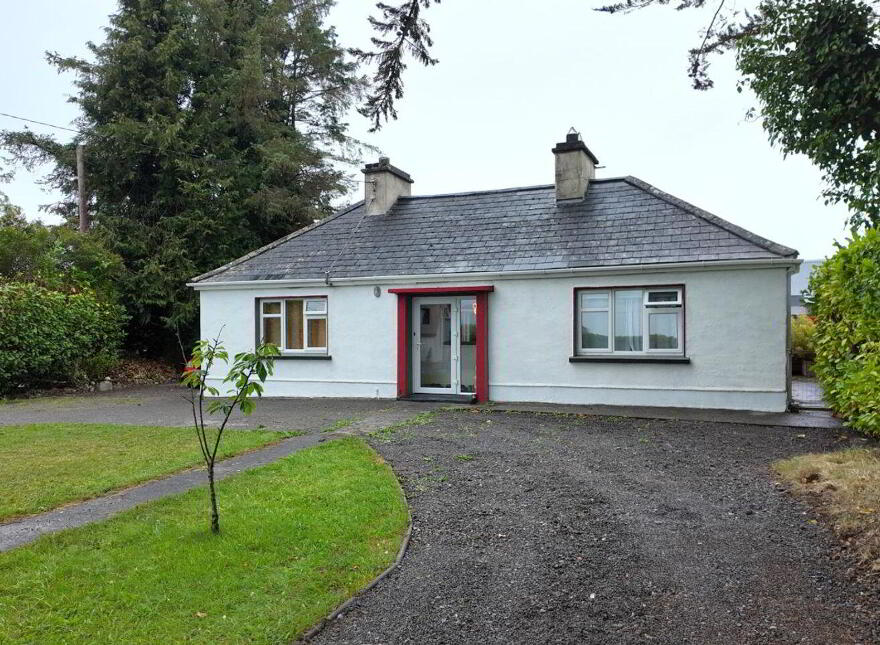 Moores Cottage, The Demesne, Frenchpark, F45HH27