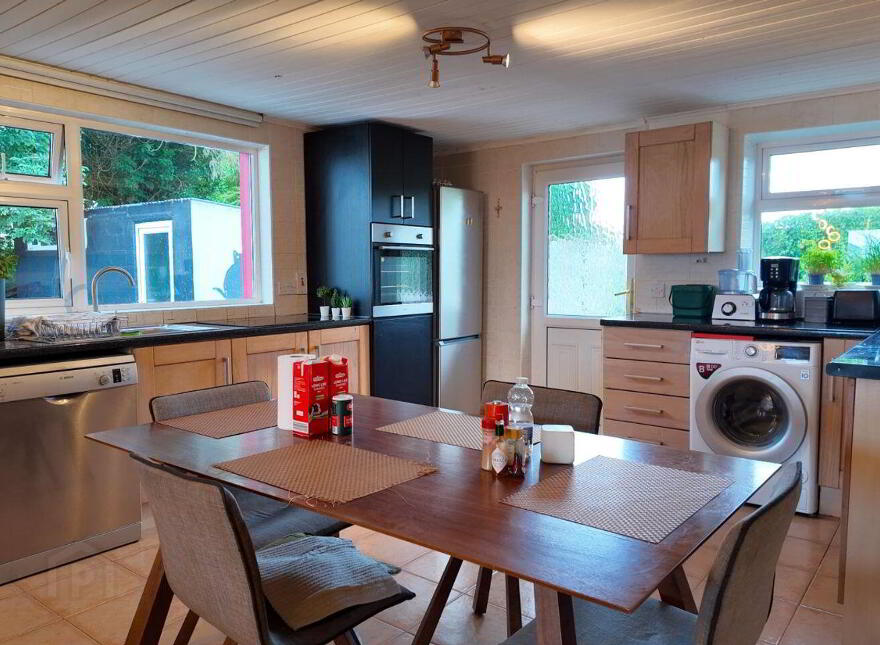 Moores Cottage, The Demesne, Frenchpark, F45HH27