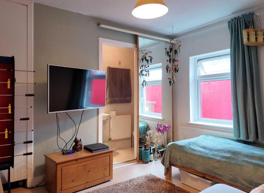 Moores Cottage, The Demesne, Frenchpark, F45HH27
